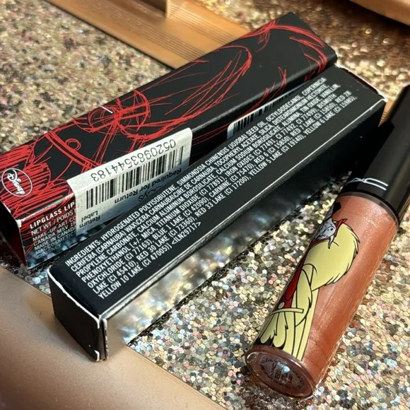 MAC COSMETICS DISNEY VENOMOUS VILLAINS CRUELLA Lipglass Lipgloss NEW